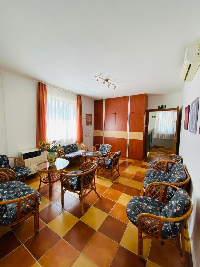 Gabi Lux Apartman Apartment Hajduszoboszlo Luaran gambar