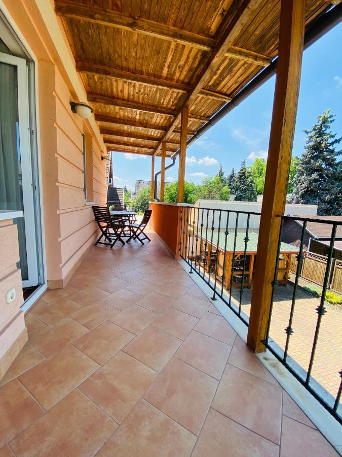 Gabi Lux Apartman Apartment Hajduszoboszlo Luaran gambar