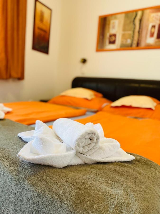Gabi Lux Apartman Apartment Hajduszoboszlo Luaran gambar