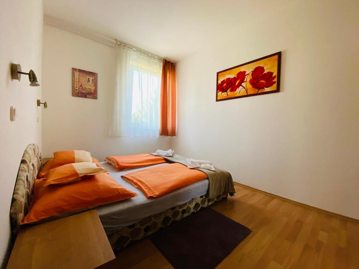 Gabi Lux Apartman Apartment Hajduszoboszlo Luaran gambar
