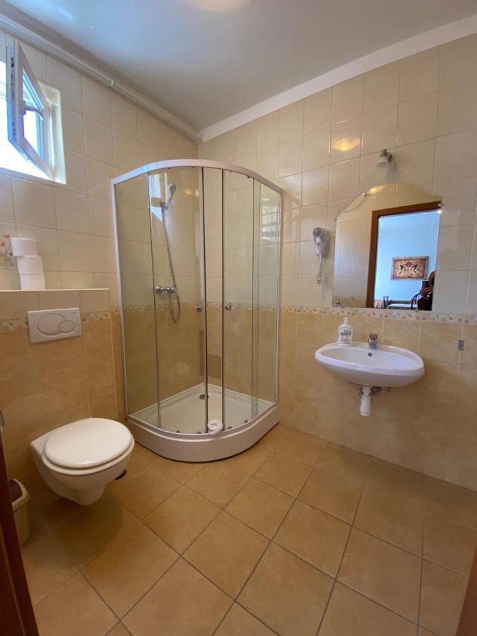 Gabi Lux Apartman Apartment Hajduszoboszlo Luaran gambar