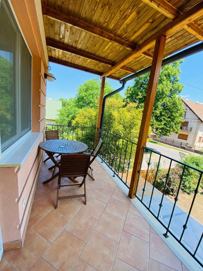 Gabi Lux Apartman Apartment Hajduszoboszlo Luaran gambar